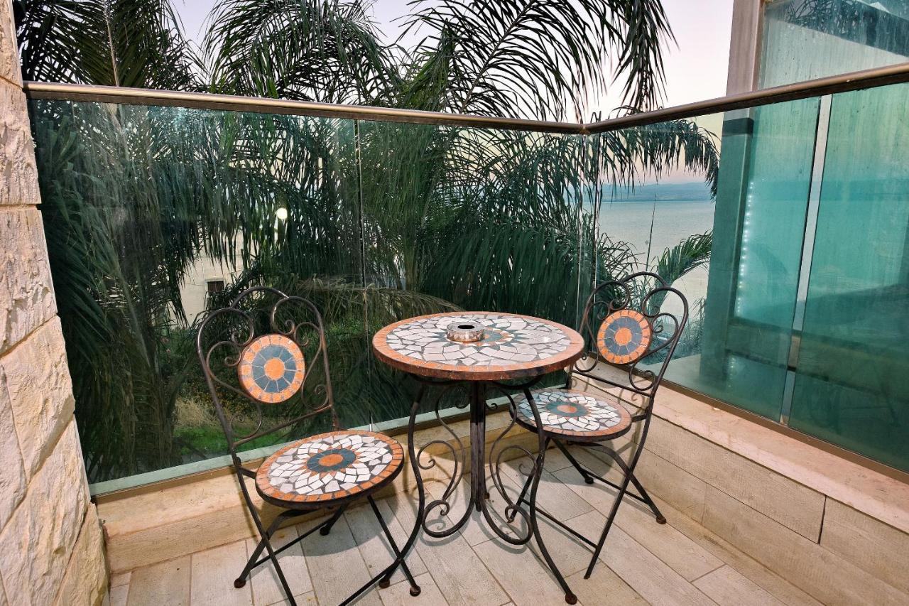 Nofim Suites Tiberias Exterior photo