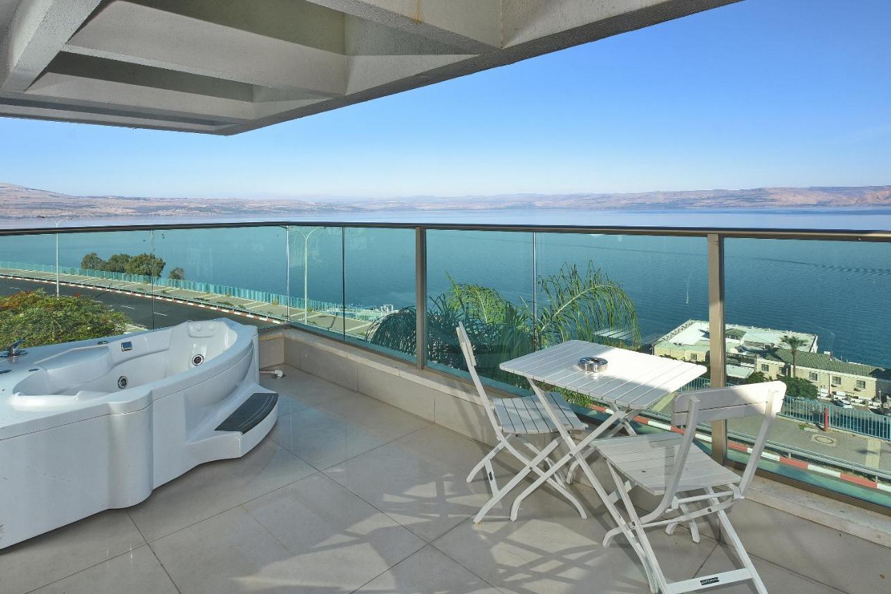 Nofim Suites Tiberias Exterior photo